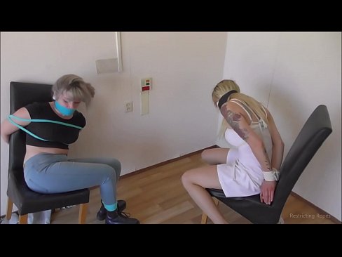 ❤️ Viciado / amarrado e amordaçado / donzela em apuros ️❌ Porno em pt.porngifer.ru ❌️
